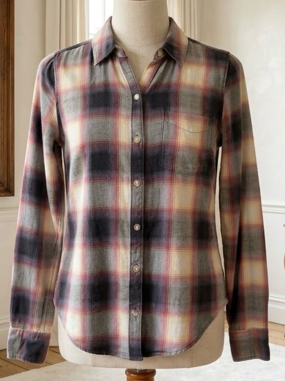 Abercrombie & Fitch| Soft Casual Plaid Button-Down Shirt Purple Navy Cream Sz XS